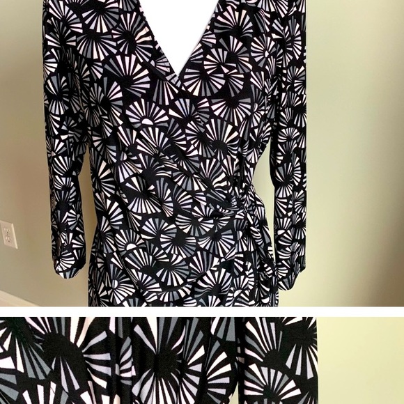 Anne Klein Wrap Dress Large - Picture 8 of 8